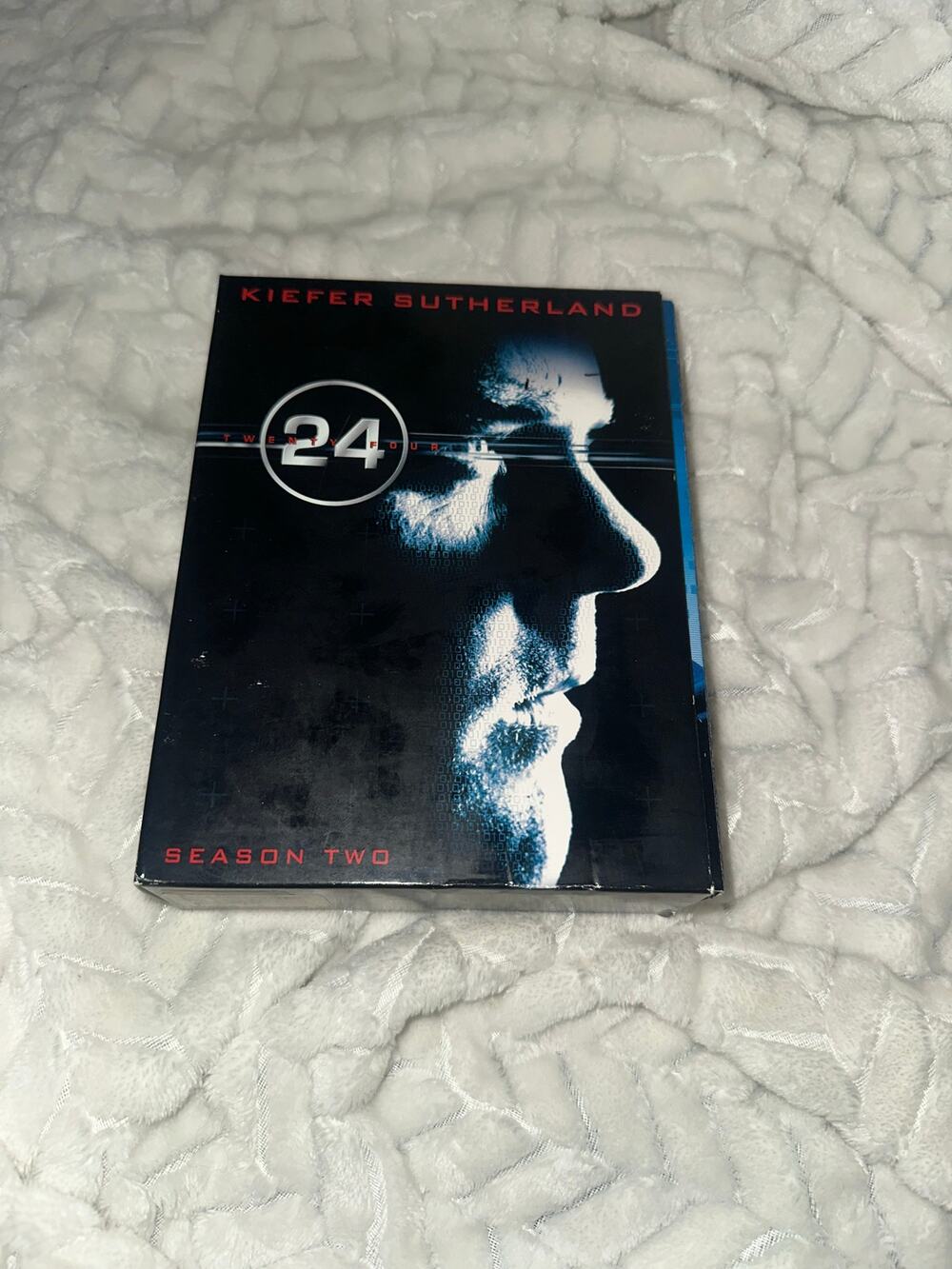 24 Season 2 DVD Complete Second Season 7 Disc Collector’s Set